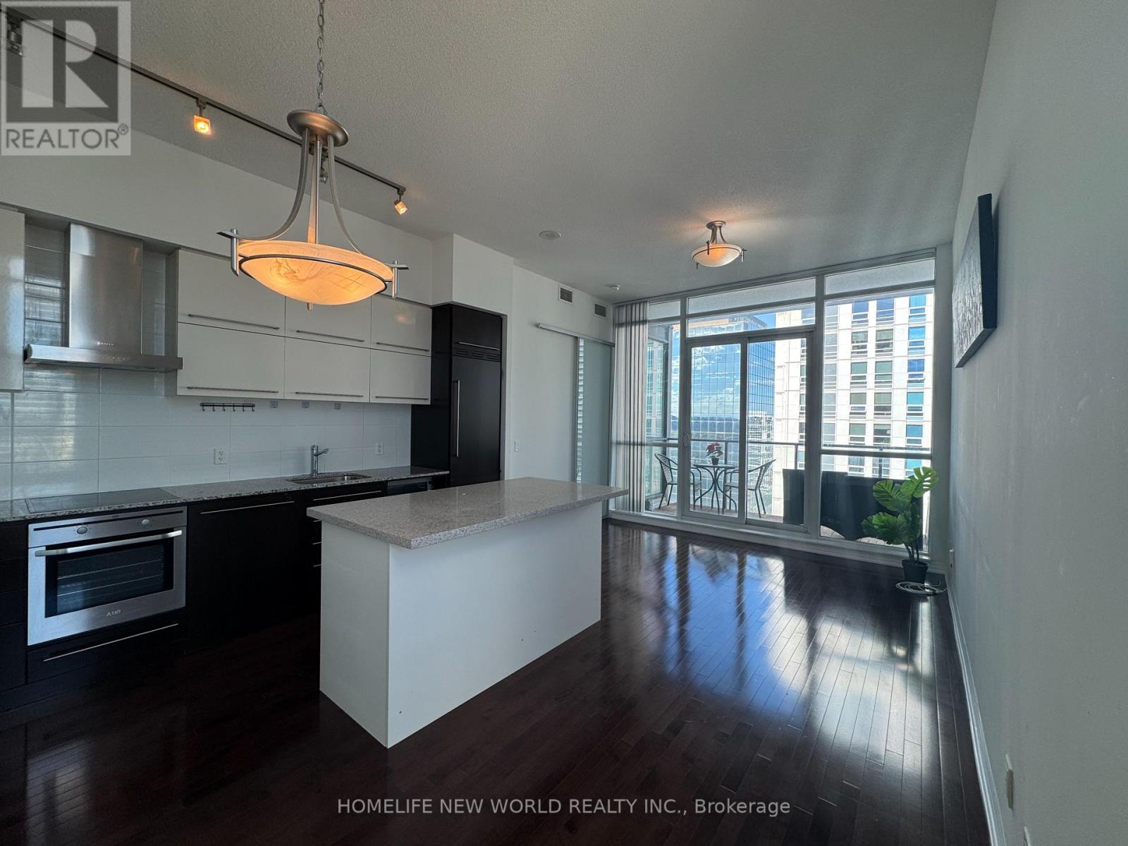 Ph206 - 770 Bay Street, Toronto, Ontario  M5G 1N6 - Photo 8 - C13441186