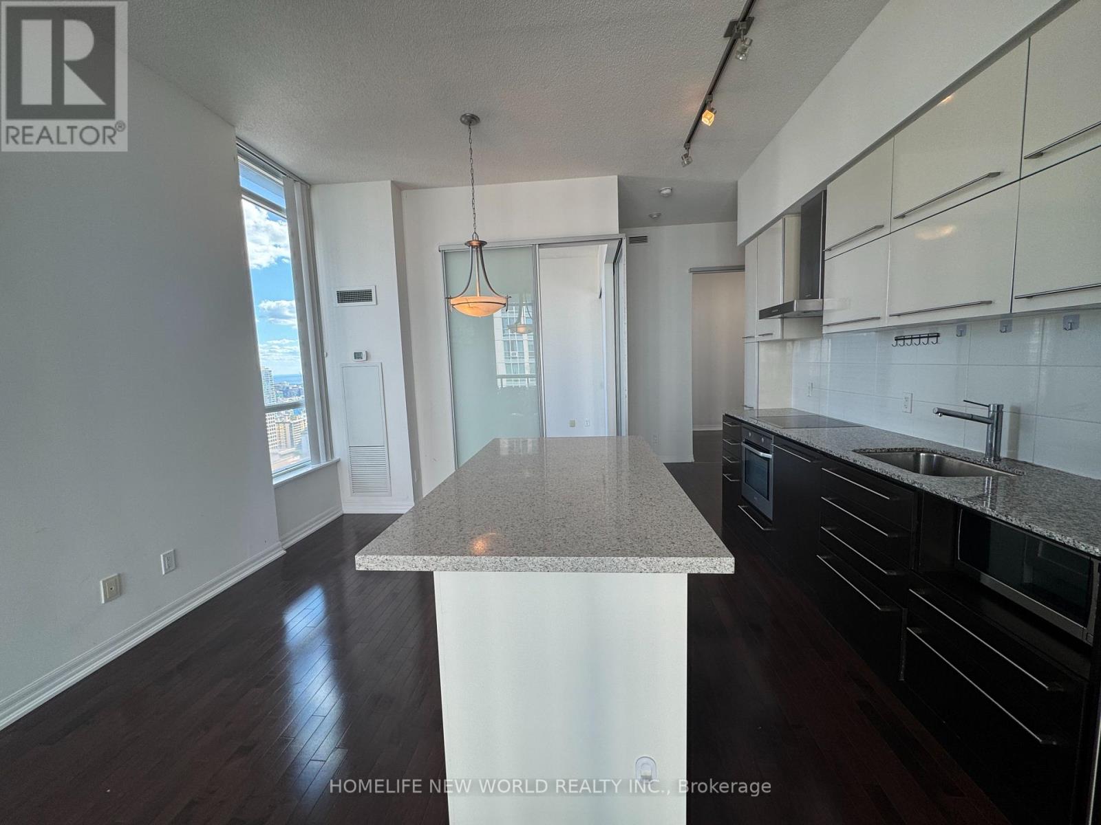 Ph206 - 770 Bay Street, Toronto, Ontario  M5G 1N6 - Photo 9 - C13441186