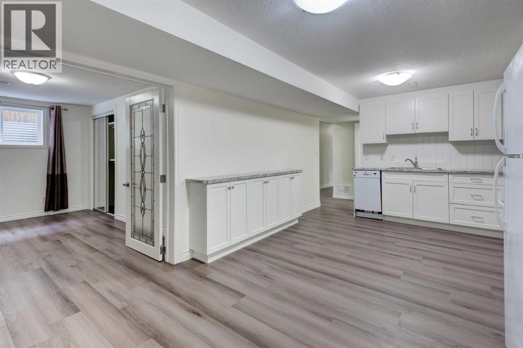 660 Queen Charlotte Drive Se, Calgary, Alberta  T2J 4T6 - Photo 20 - A2320552