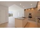 3409 Lakeshore Road Unit# 303, Kelowna, BC V1W 0G6