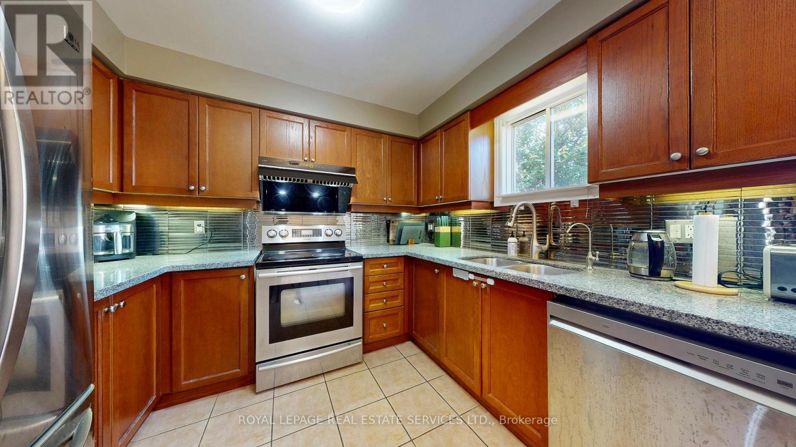 65 Morwick Drive, Hamilton, Ontario  L9G 4Y5 - Photo 10 - X13441188