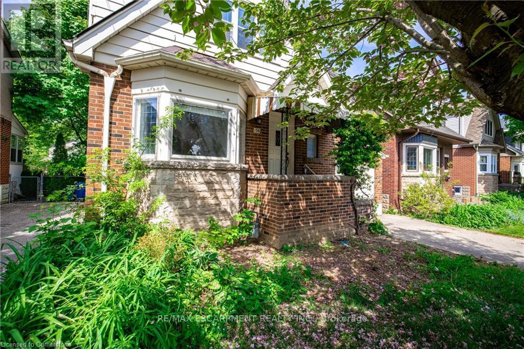 136 GLEN ROAD, Hamilton, Ontario