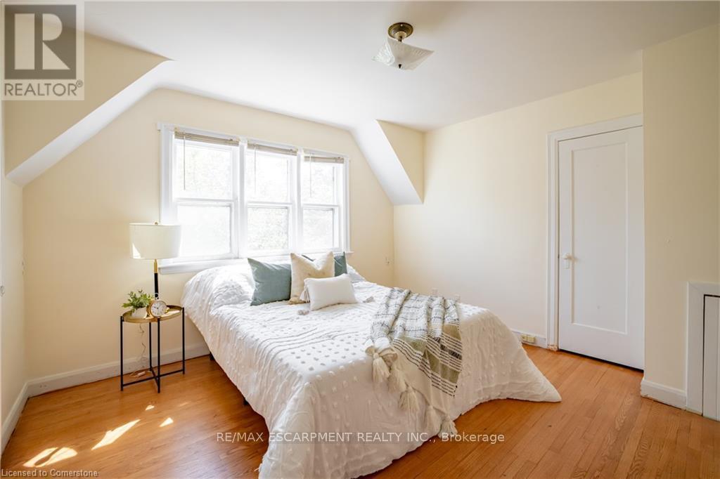 136 Glen Road, Hamilton, Ontario  L8S 3M9 - Photo 17 - X13441204