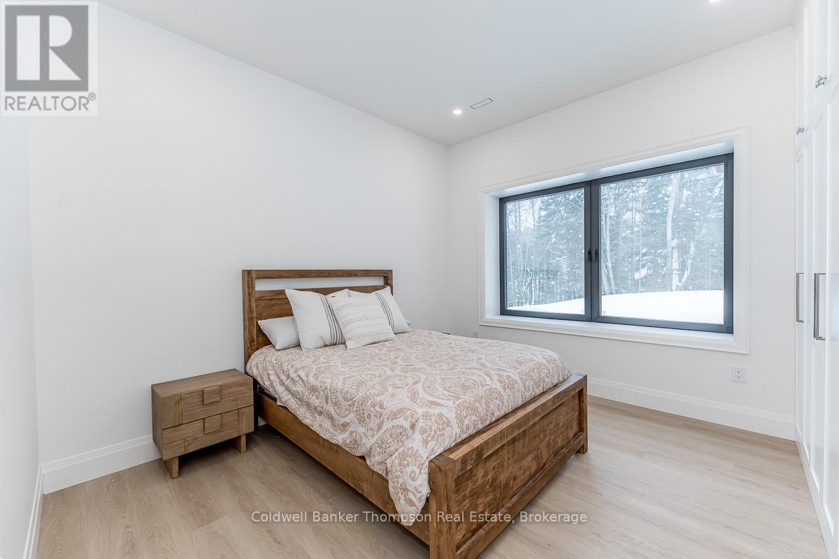 11 Glen Eagle Court, Huntsville, Ontario  P1H 1B1 - Photo 40 - X12782602