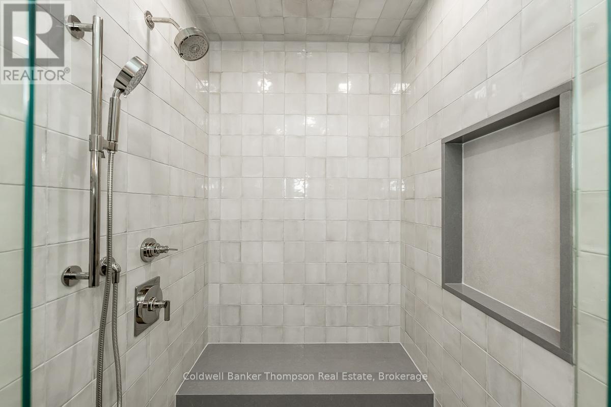 11 Glen Eagle Court, Huntsville, Ontario  P1H 1B1 - Photo 36 - X12782602
