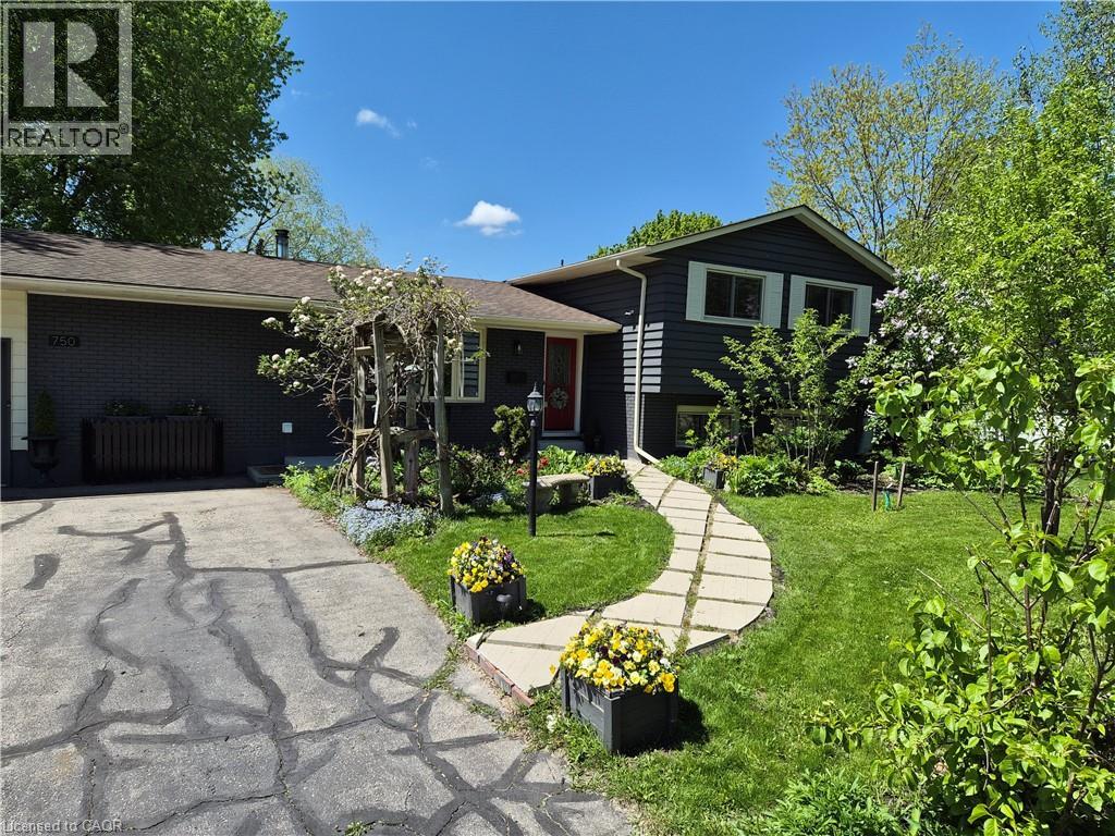 750 Elizabeth Street E, Listowel, Ontario  N4W 2R6 - Photo 2 - 40822023