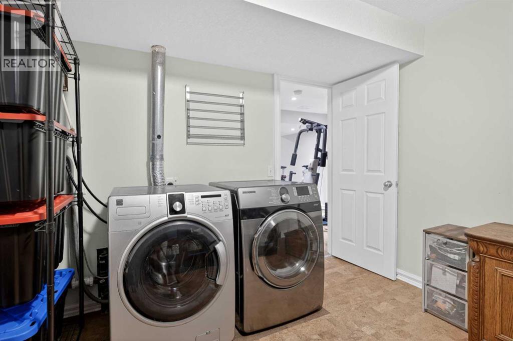 33 Prestwick Rise Se, Calgary, Alberta  T2Z 4A6 - Photo 30 - A2317880