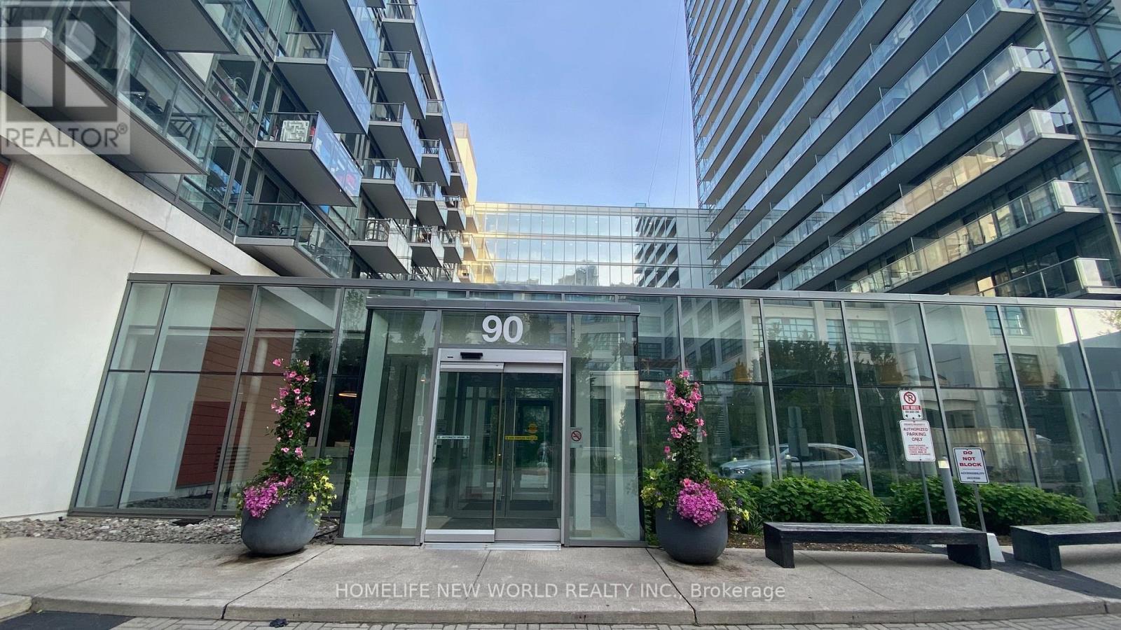 522 - 90 STADIUM ROAD, Toronto, Ontario