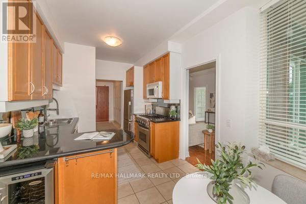 117 - 9 Boardwalk Drive S, Toronto, Ontario  M4L 6T1 - Photo 5 - E13441256