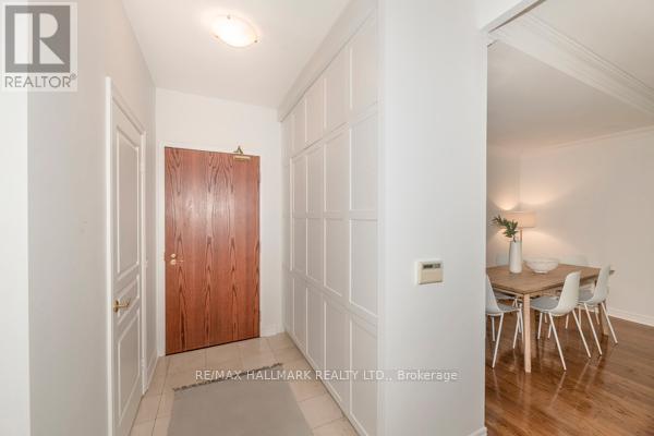 117 - 9 Boardwalk Drive S, Toronto, Ontario  M4L 6T1 - Photo 6 - E13441256