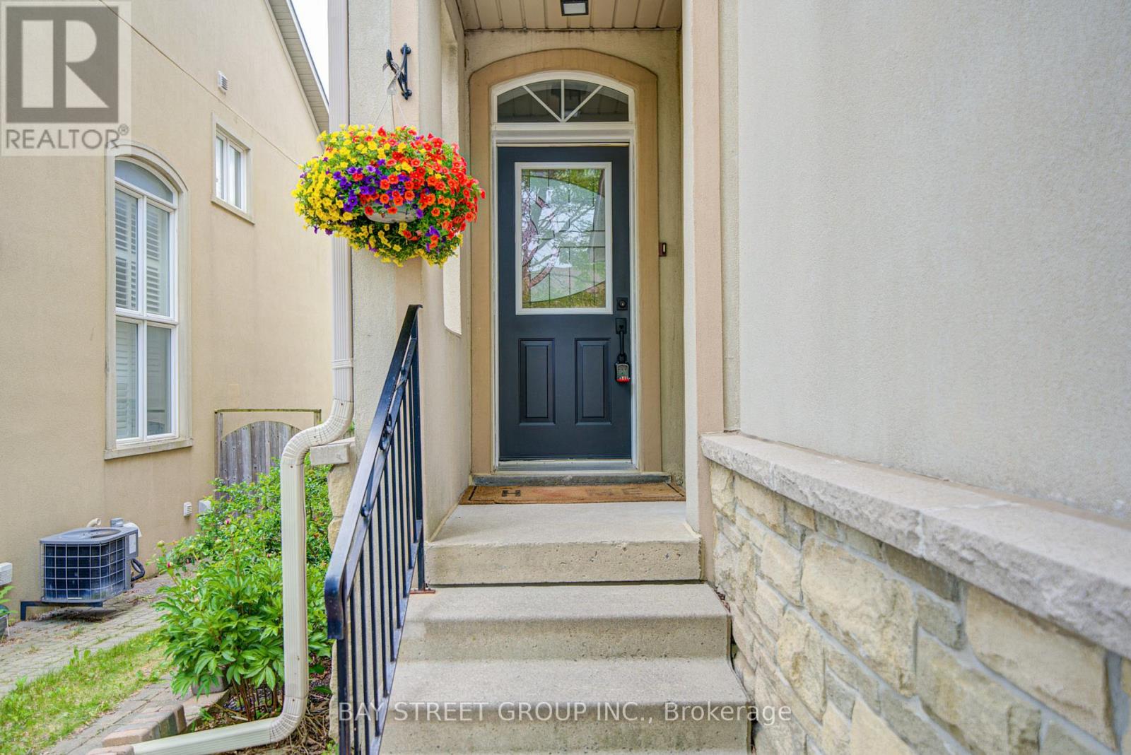 46 Romance Drive, Richmond Hill, Ontario L4S 2R7 - Photo 2 - N13423862