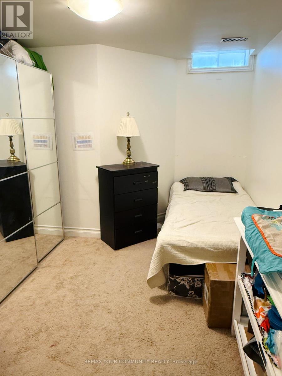 8 Jaguar Gate E, Richmond Hill, Ontario  L4S 1T7 - Photo 12 - N13441302