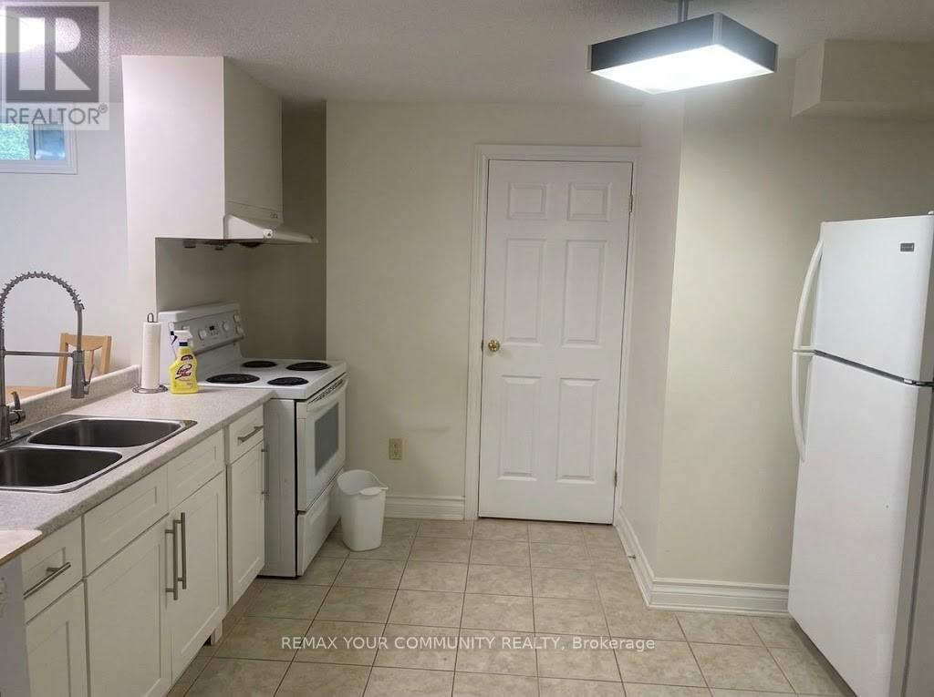 8 Jaguar Gate E, Richmond Hill, Ontario  L4S 1T7 - Photo 8 - N13441302