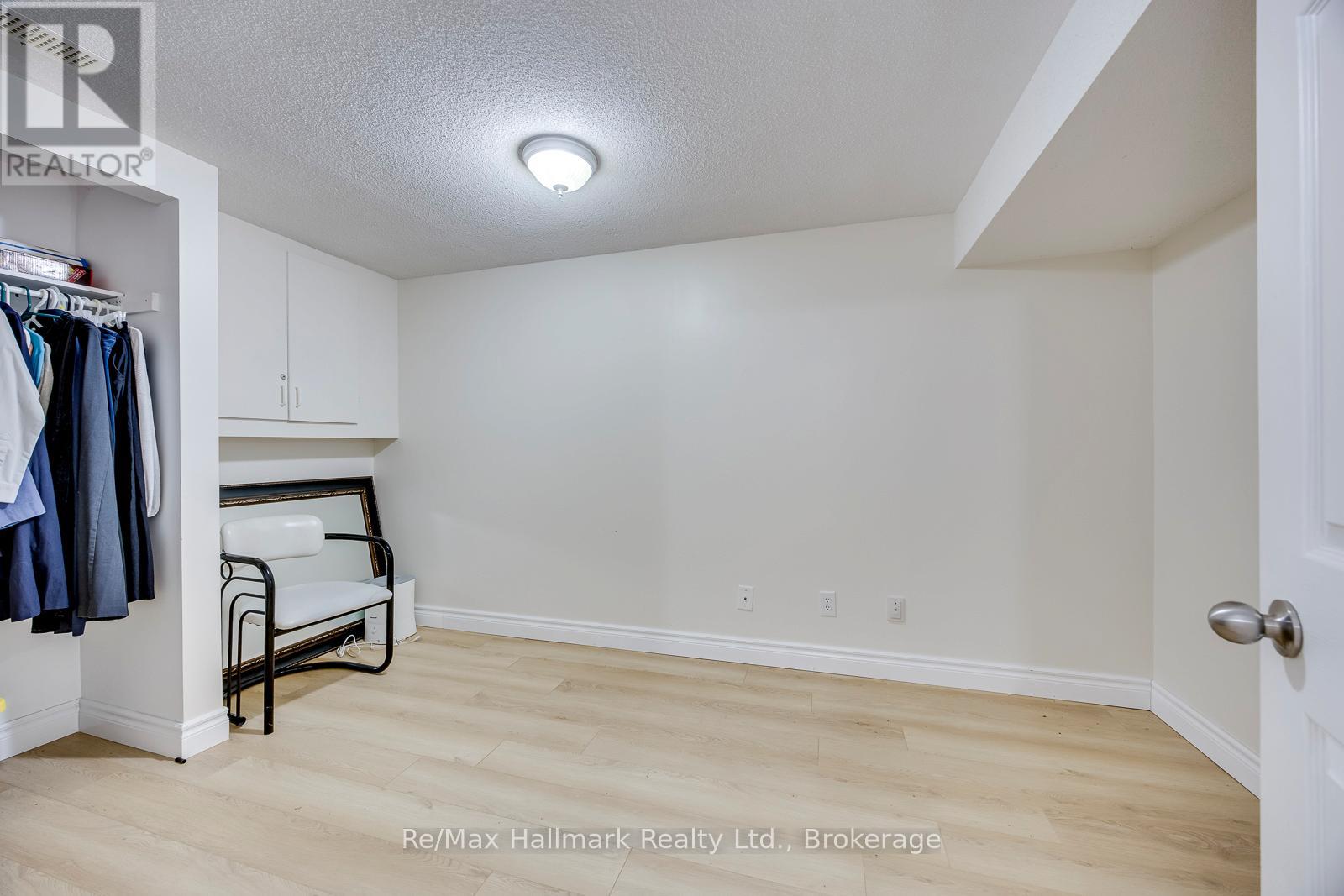 5371 Dundas Street, Burlington, Ontario  L7R 3X4 - Photo 36 - W13435514