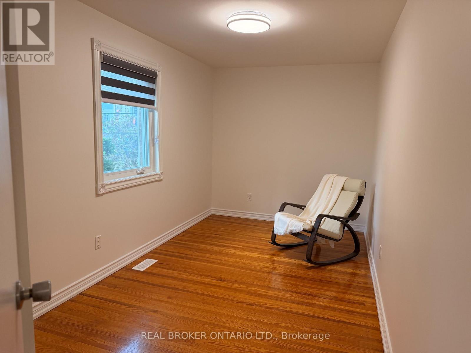 63 Venetian Crescent, Toronto, Ontario  M3N 2L9 - Photo 10 - W13441226