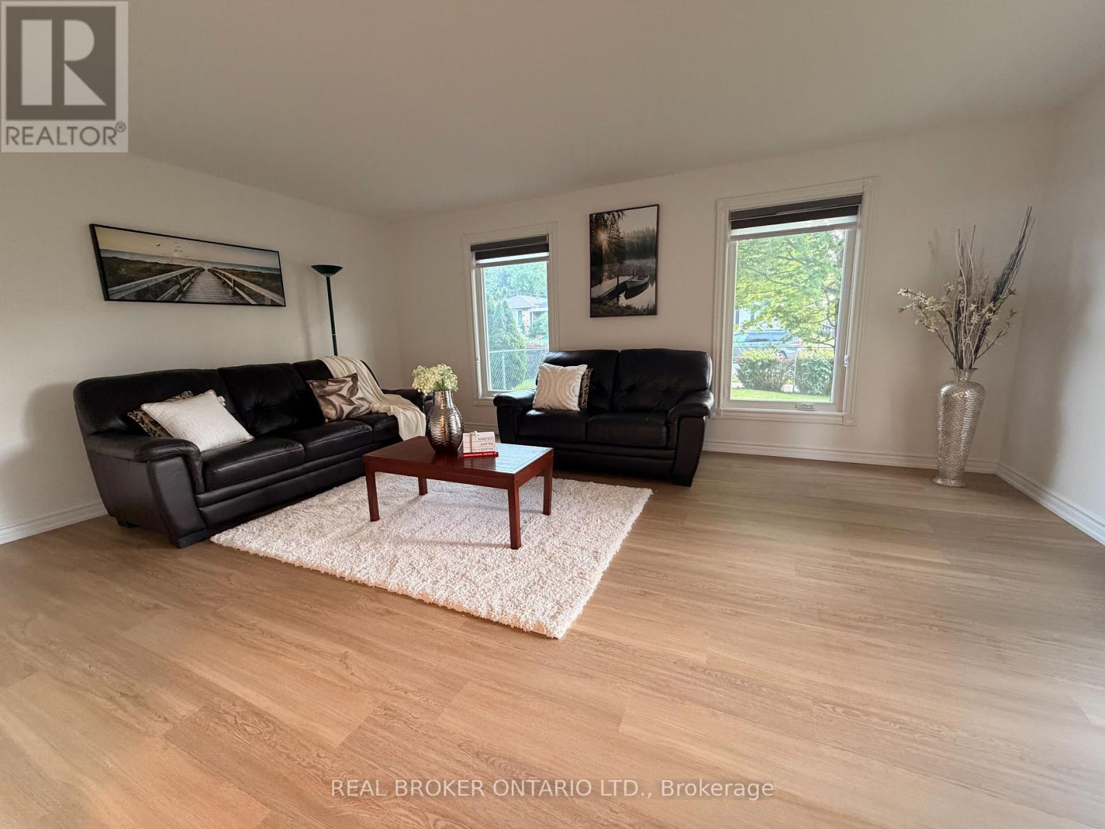 63 Venetian Crescent, Toronto, Ontario  M3N 2L9 - Photo 6 - W13441226