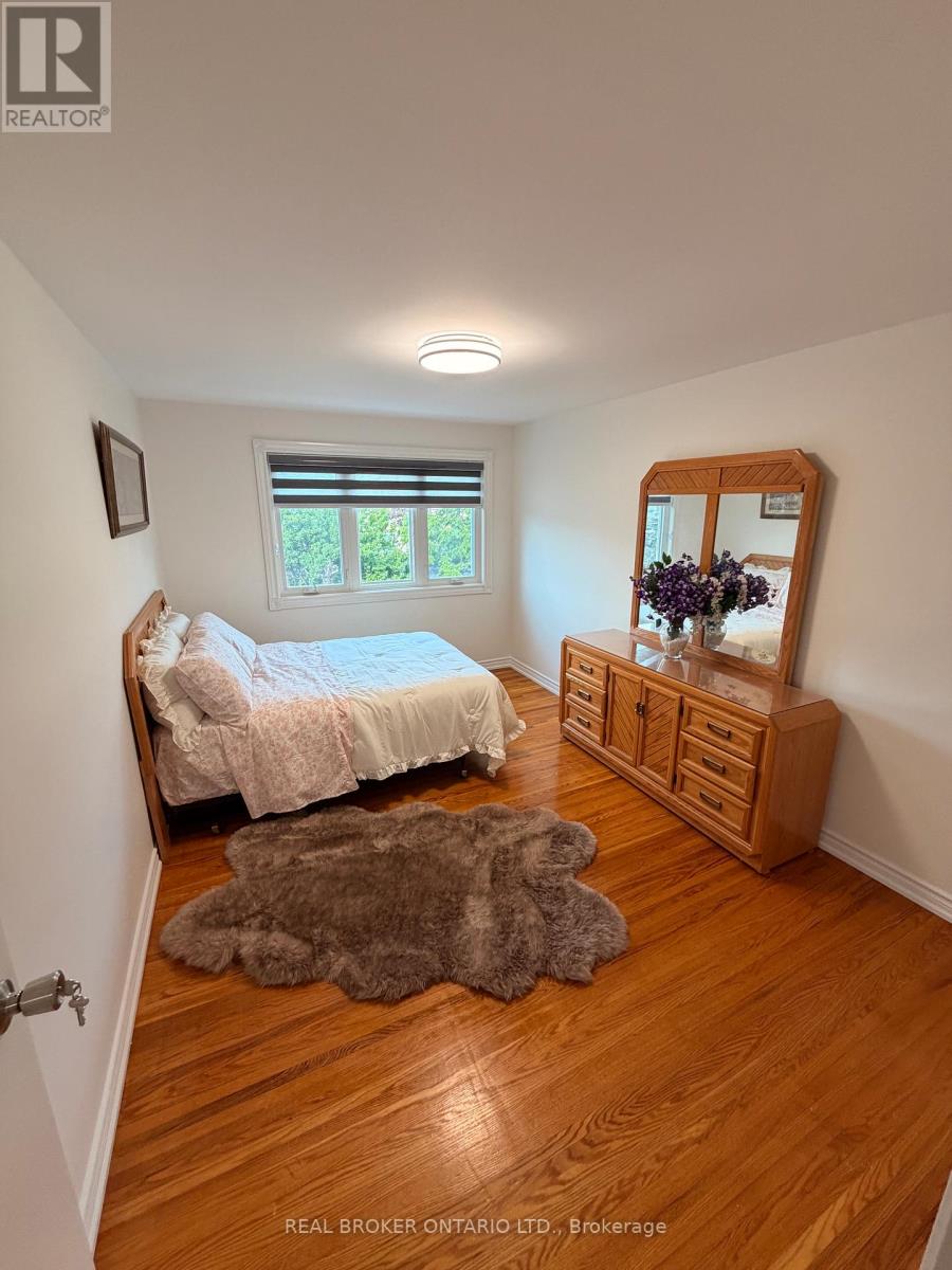 63 Venetian Crescent, Toronto, Ontario  M3N 2L9 - Photo 9 - W13441226
