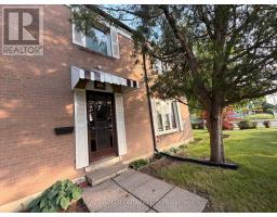 63 VENETIAN CRESCENT, Toronto, Ontario