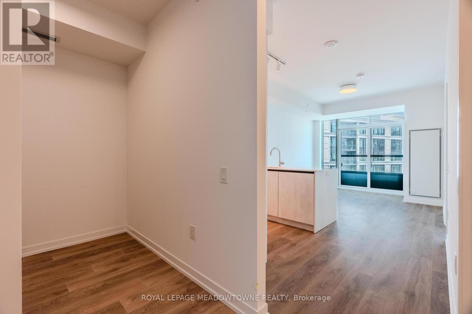 913 - 2485 Eglinton Avenue W, Mississauga, Ontario  L5M 2T1 - Photo 2 - W13441252
