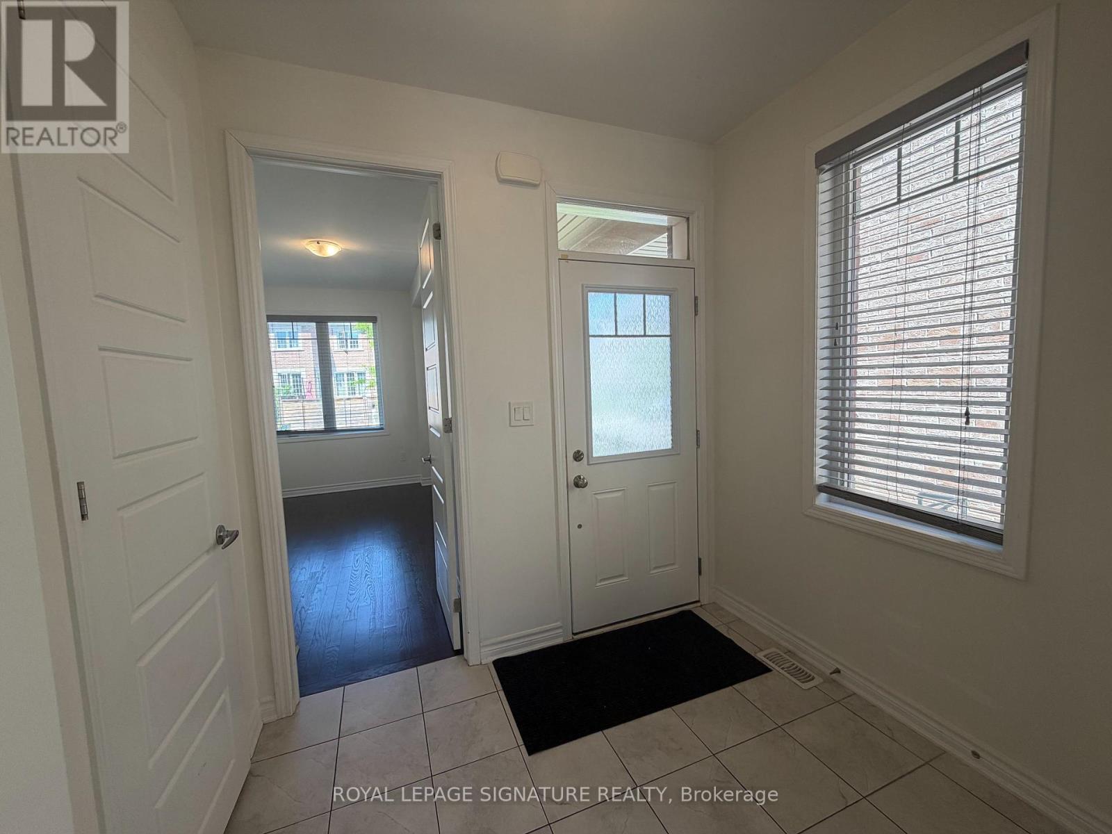 1378 Day Terrace, Milton, Ontario  L9T 1E2 - Photo 2 - W13441260