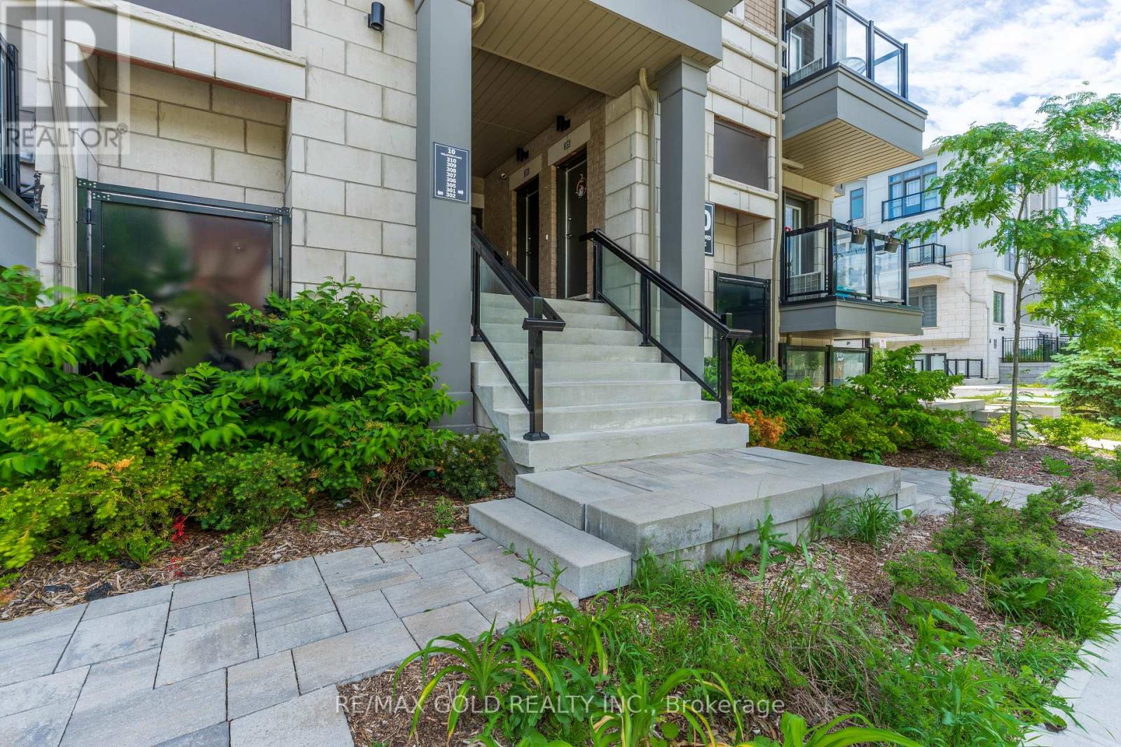 308 - 10 Halliford Place, Brampton, Ontario  L6P 0N5 - Photo 4 - W13441276