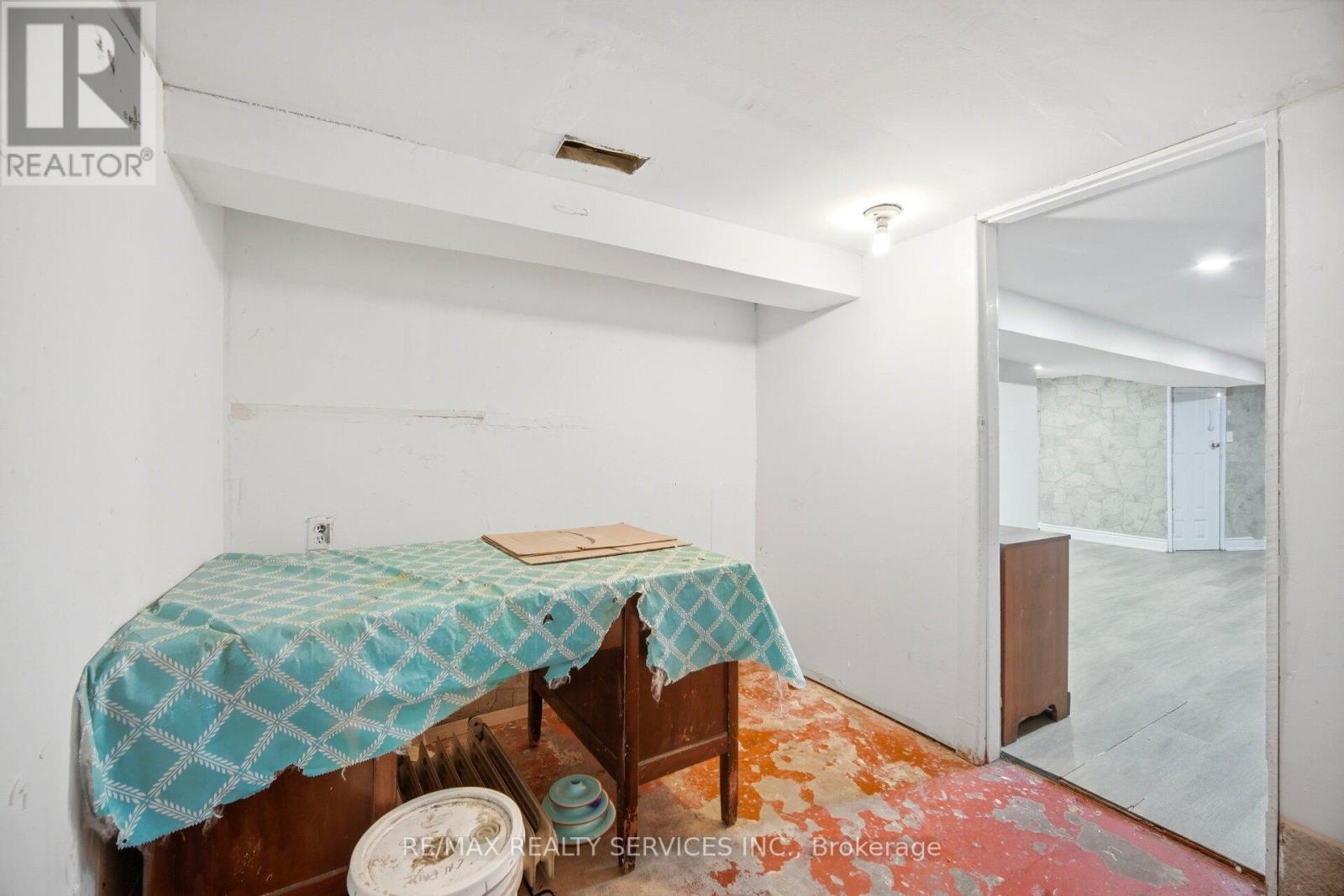 1147 Dufferin Street, Toronto, Ontario  M6H 4B7 - Photo 38 - W13441300
