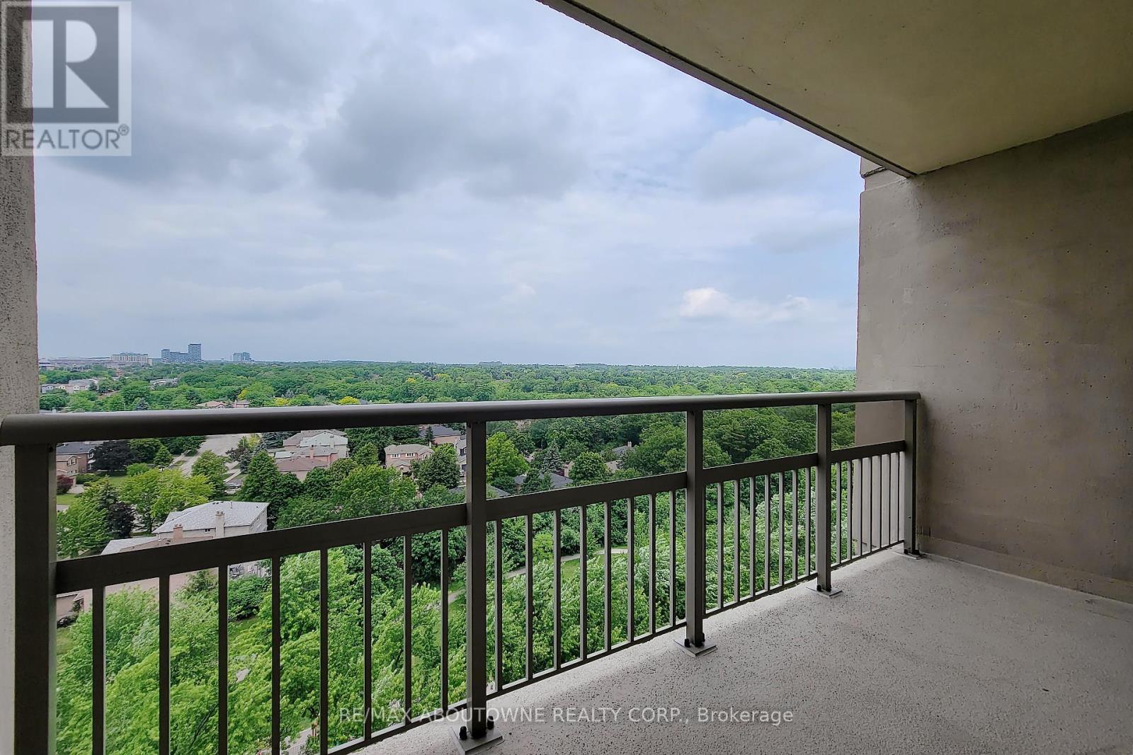 1207 - 1359 White Oaks Boulevard, Oakville, Ontario  L6H 2R8 - Photo 12 - W13441304