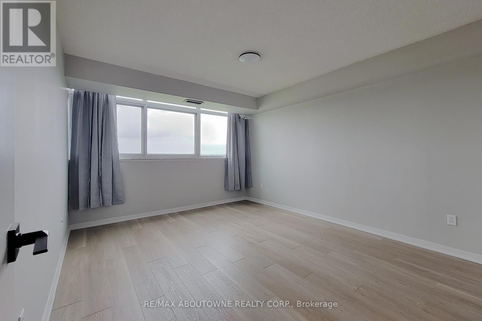 1207 - 1359 White Oaks Boulevard, Oakville, Ontario  L6H 2R8 - Photo 15 - W13441304