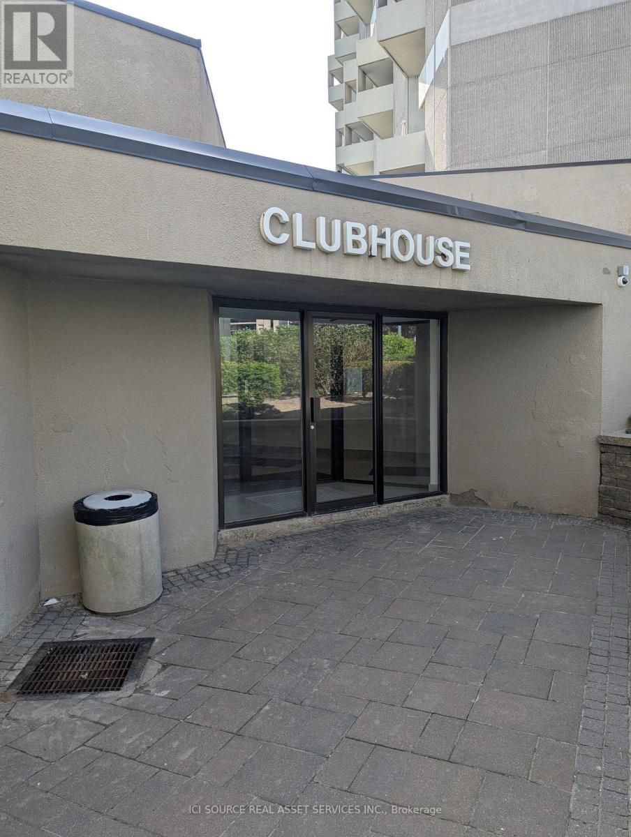E3 - 284 Mill Road, Toronto, Ontario  M9C 4W6 - Photo 17 - W13212402