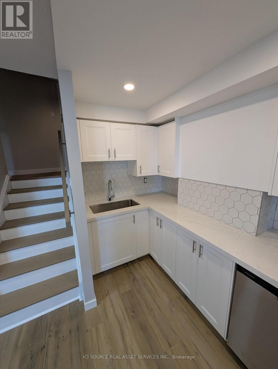 E3 - 284 Mill Road, Toronto, Ontario  M9C 4W6 - Photo 4 - W13212402