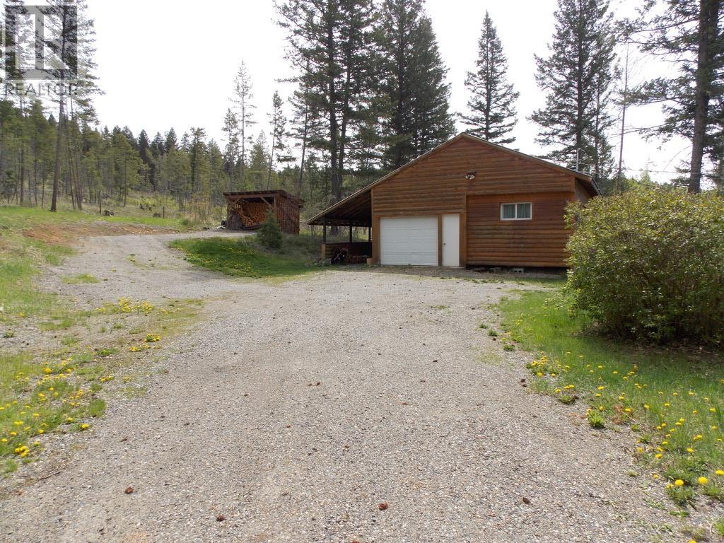2337 Chimney Lake Road, Williams Lake, British Columbia  V2G 4W2 - Photo 2 - R3135389