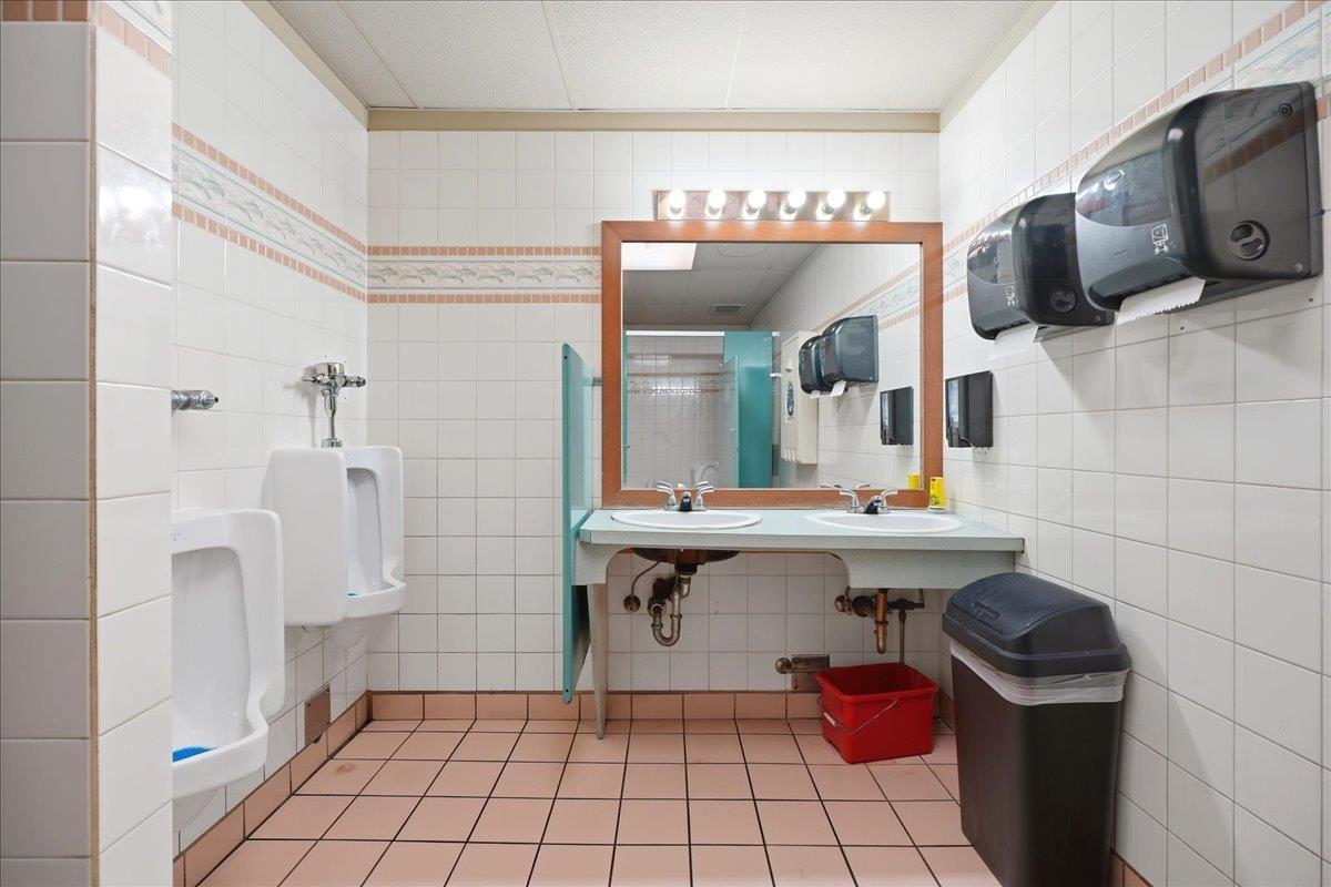 32081 Lougheed Highway, Mission, British Columbia  V2V 7P8 - Photo 33 - C8079537