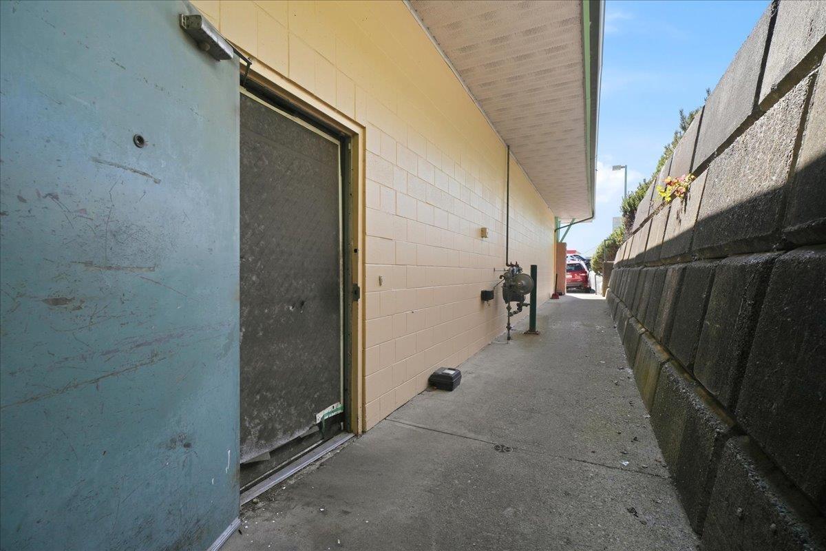 32081 Lougheed Highway, Mission, British Columbia  V2V 7P8 - Photo 39 - C8079537
