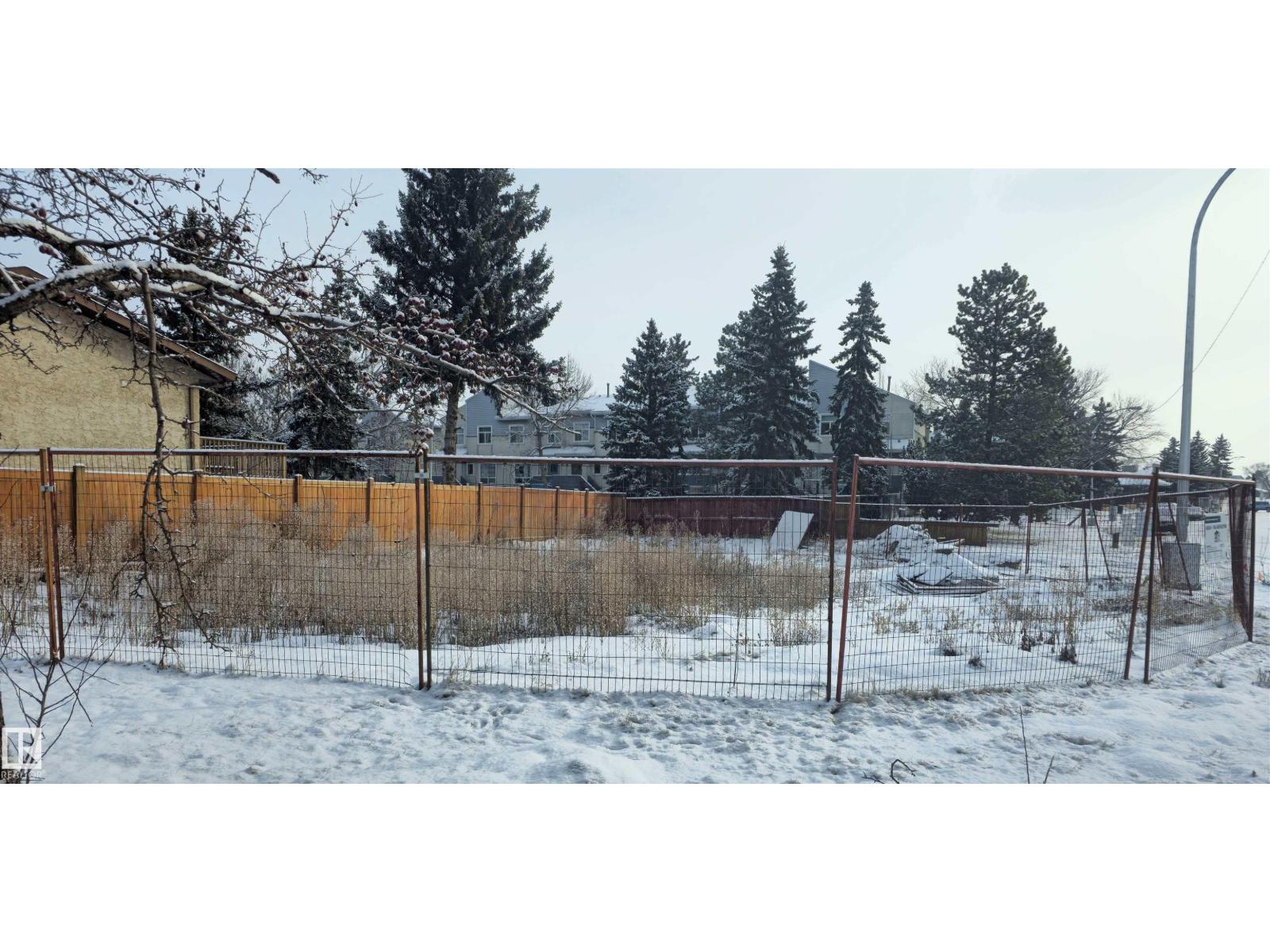 6004 19a AV NW NW, Edmonton, Alberta
