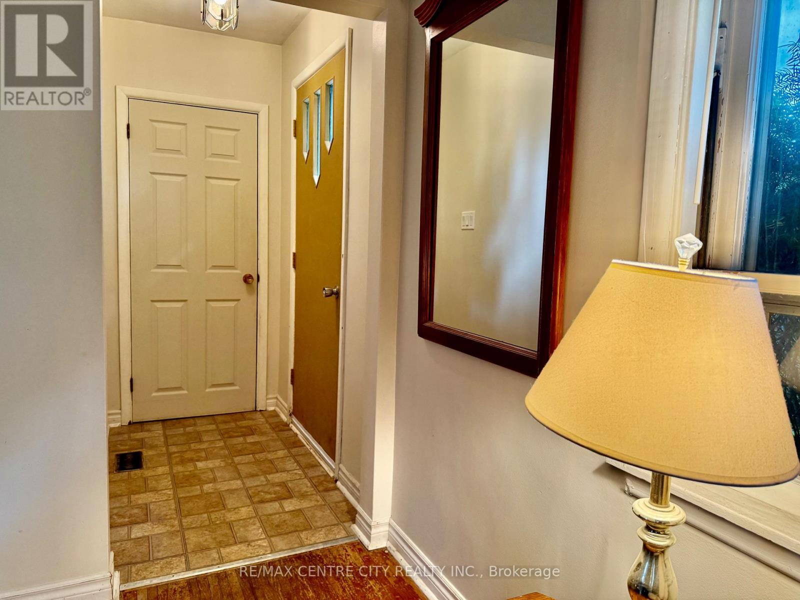 18 Montgomery Road, St. Thomas, Ontario  N5R 1S5 - Photo 10 - X13441328