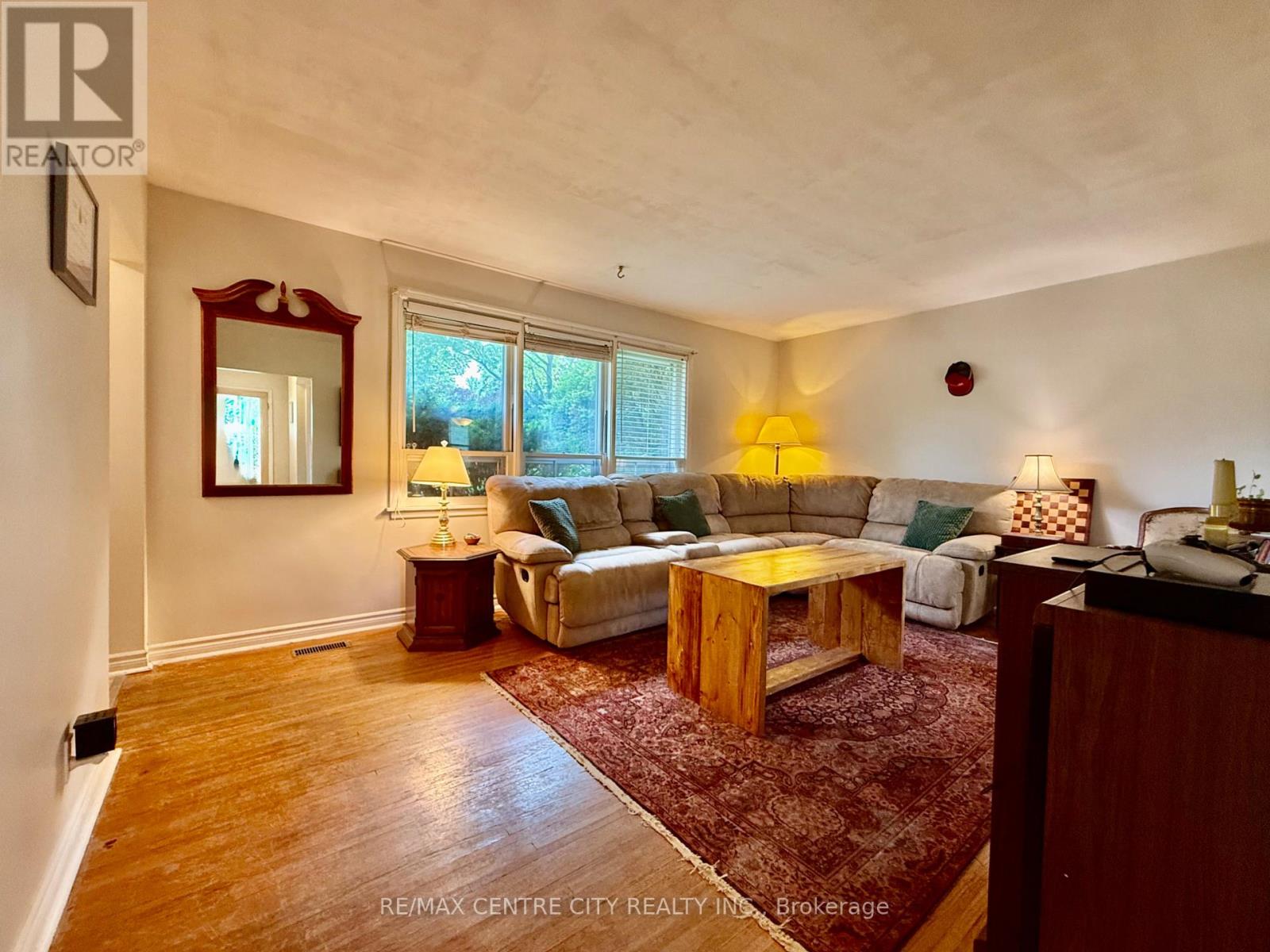 18 Montgomery Road, St. Thomas, Ontario  N5R 1S5 - Photo 11 - X13441328