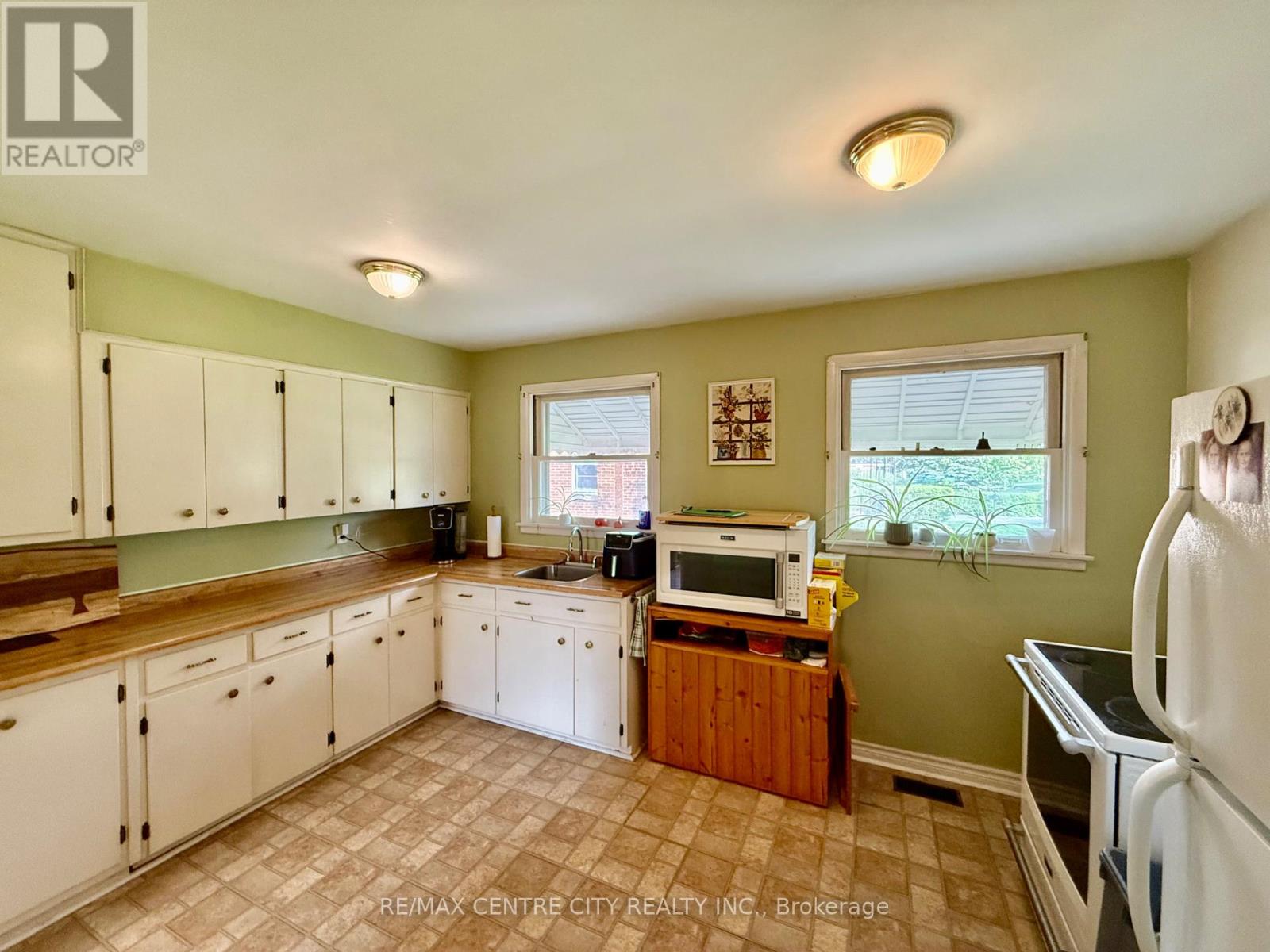 18 Montgomery Road, St. Thomas, Ontario  N5R 1S5 - Photo 16 - X13441328