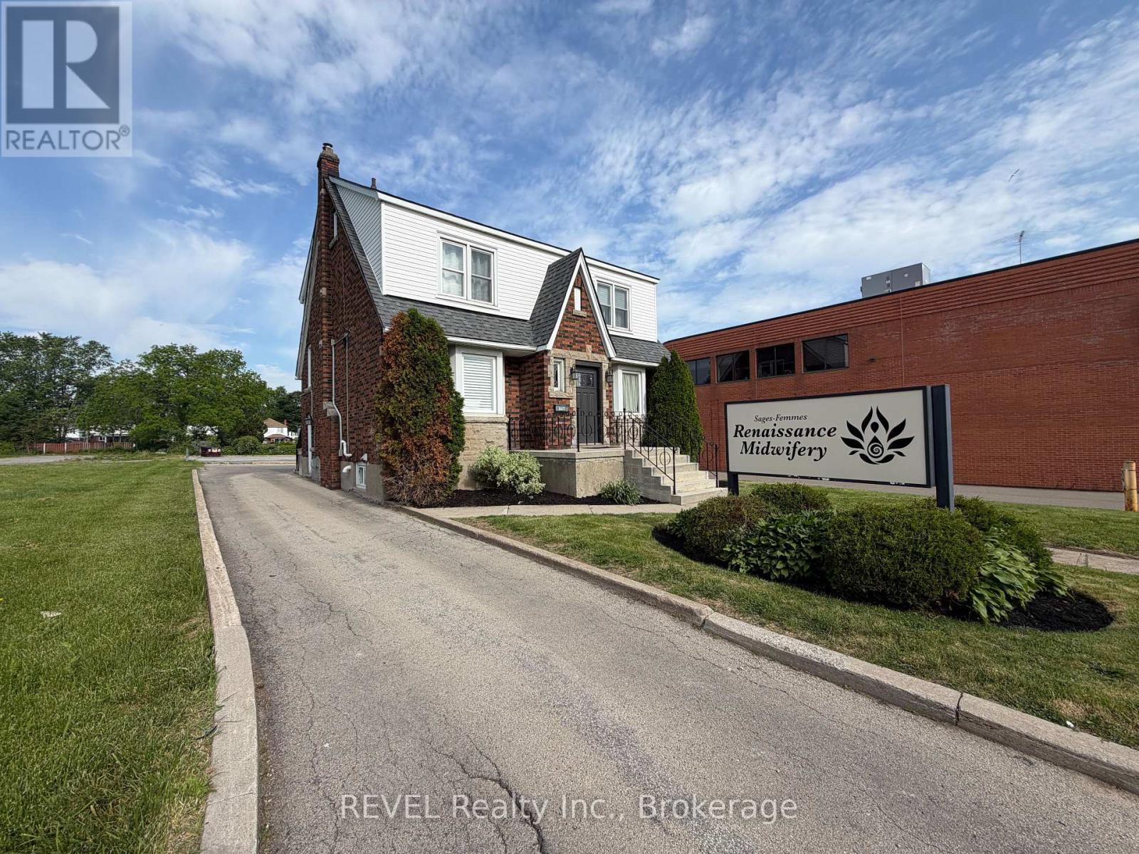 5637 Main Street, Niagara Falls (Hospital), Ontario  L2G 5Z3 - Photo 10 - X13441356
