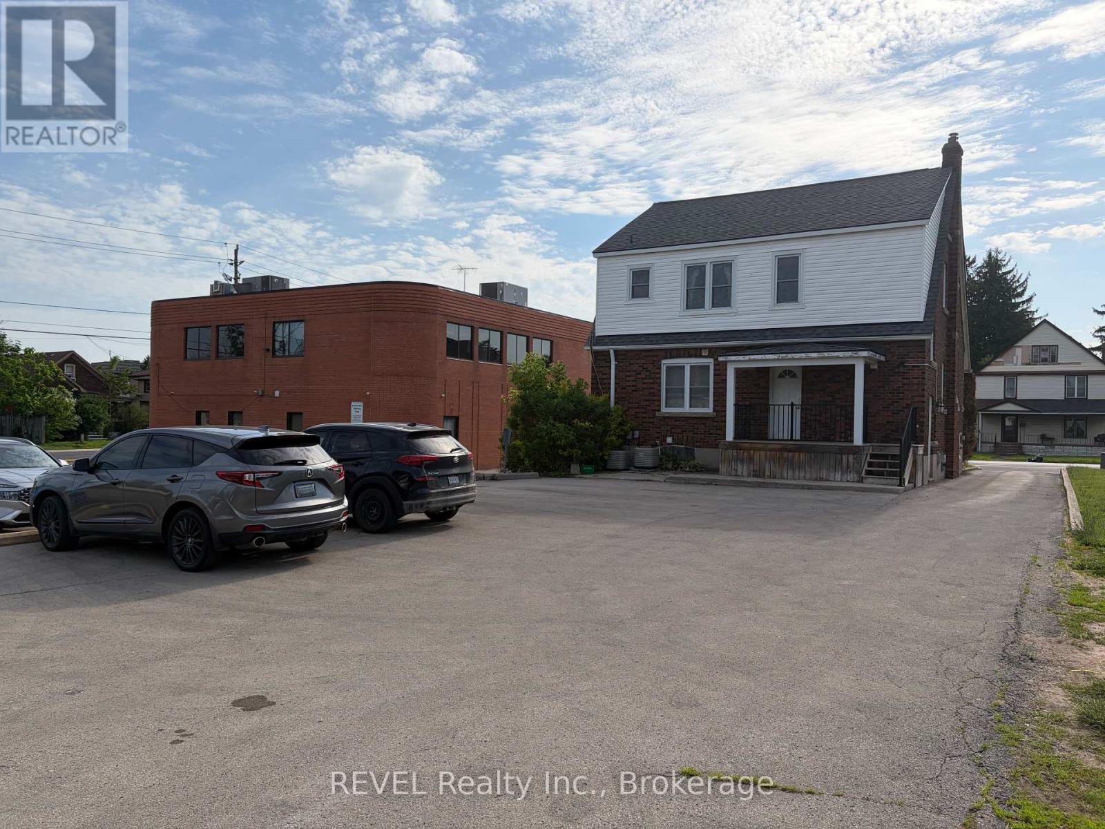 5637 Main Street, Niagara Falls (Hospital), Ontario  L2G 5Z3 - Photo 6 - X13441356