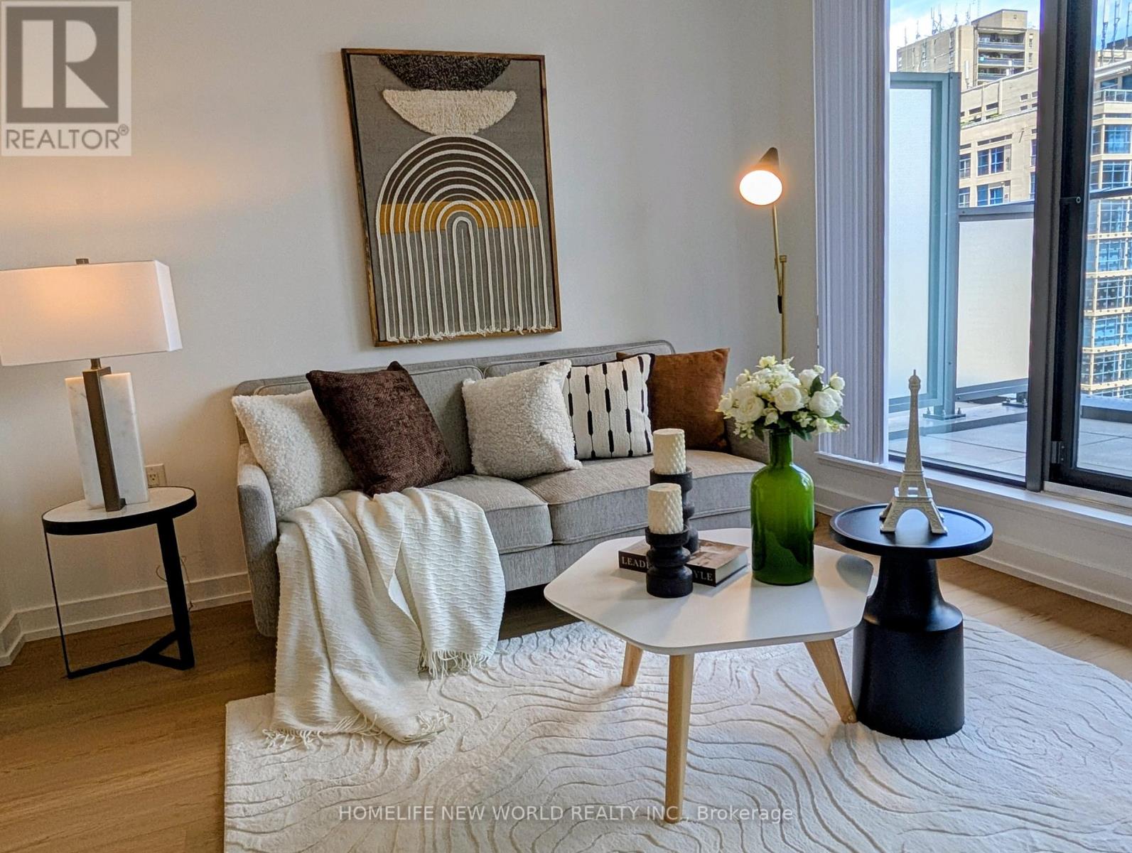 602 - 11 Wellesley Street W, Toronto, Ontario  M4Y 0G4 - Photo 3 - C13441312