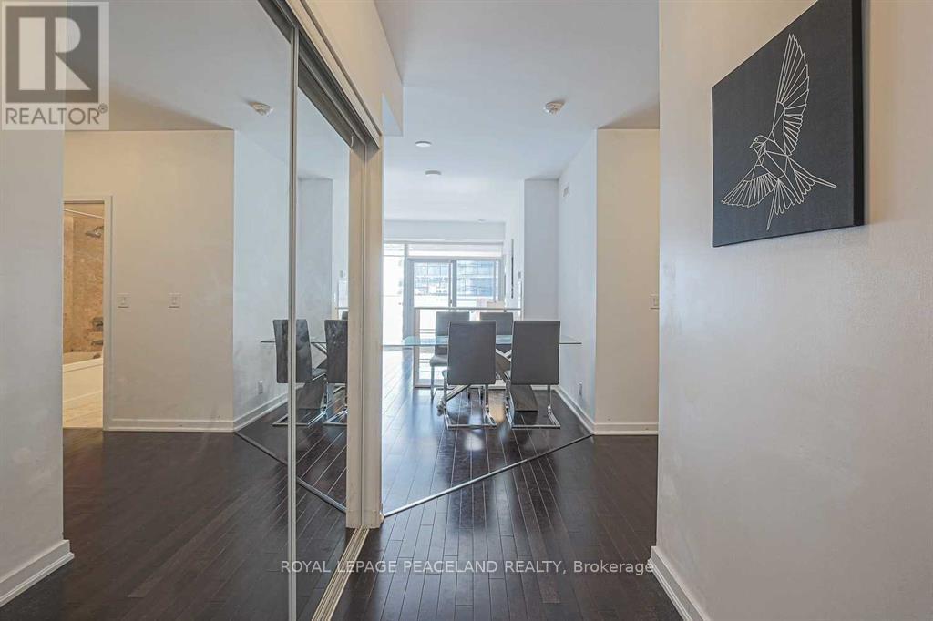 1509 - 12 York Street, Toronto, Ontario  M5J 0A9 - Photo 2 - C13441334