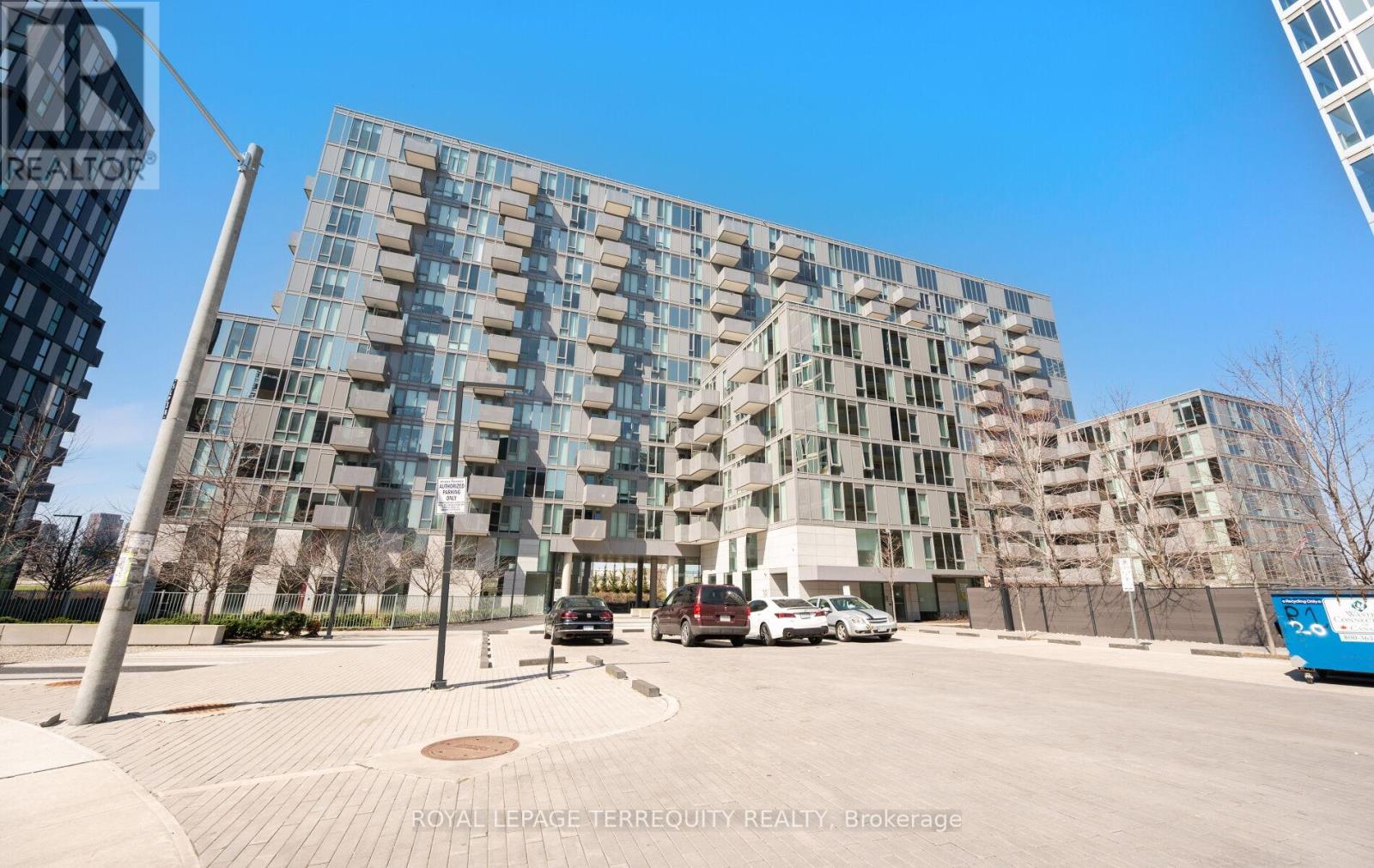 414 - 38 MONTE KWINTER COURT, Toronto, Ontario