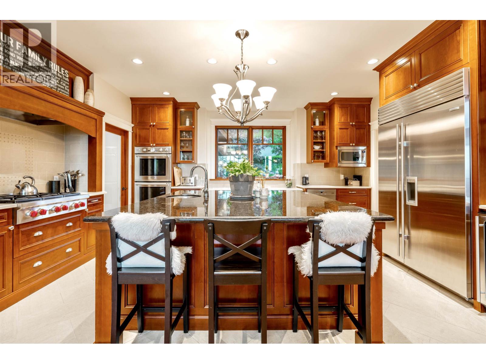 949 Arbutus Bay Lane, Bowen Island, British Columbia  V0N 1G2 - Photo 11 - R3135646