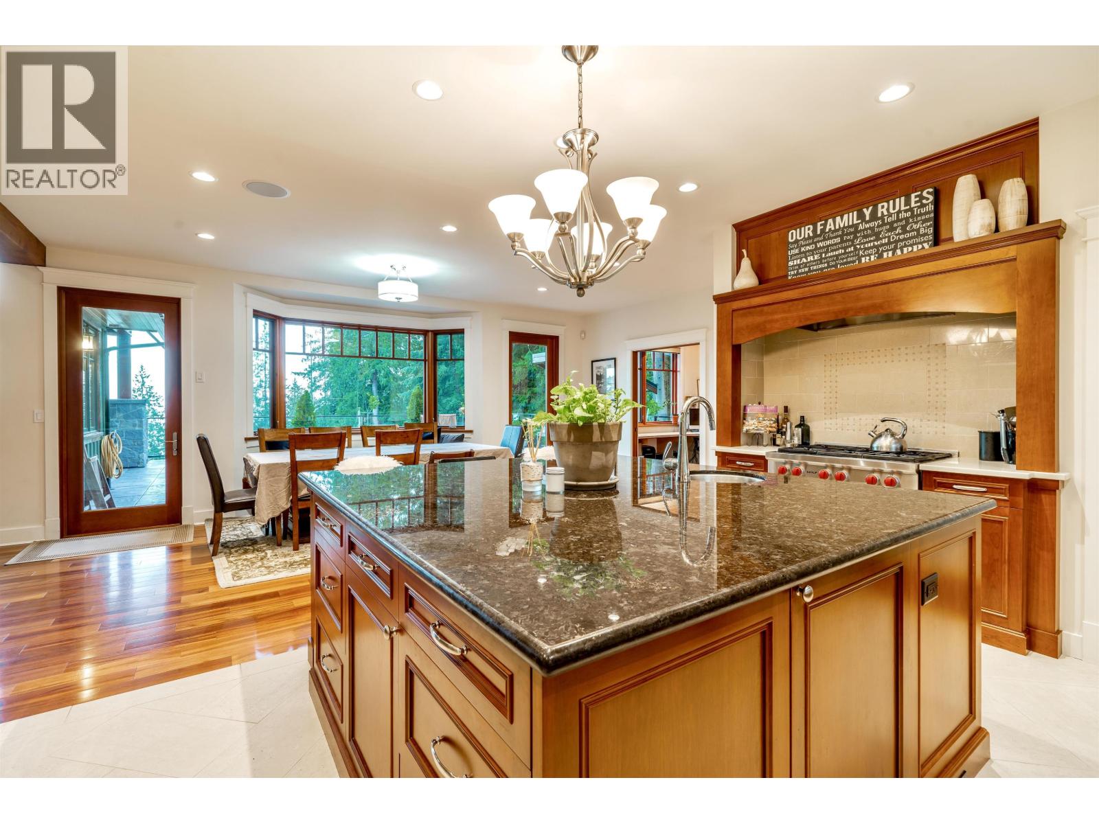 949 Arbutus Bay Lane, Bowen Island, British Columbia  V0N 1G2 - Photo 12 - R3135646