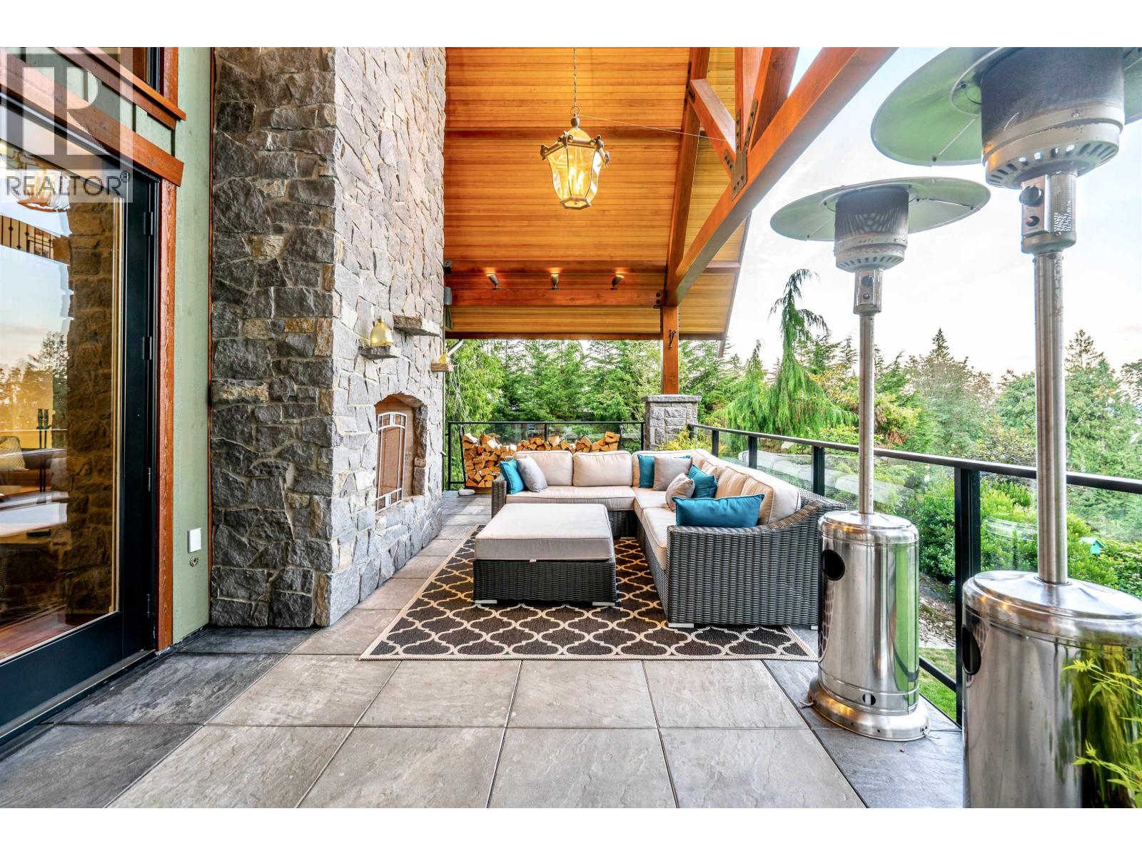 949 Arbutus Bay Lane, Bowen Island, British Columbia  V0N 1G2 - Photo 16 - R3135646