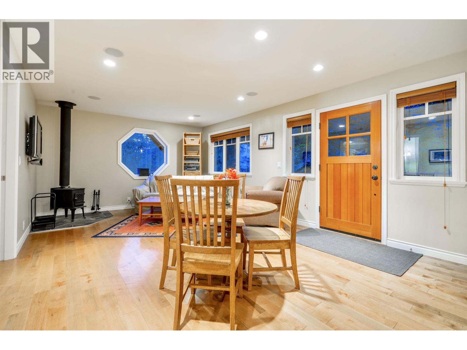 949 Arbutus Bay Lane, Bowen Island, British Columbia  V0N 1G2 - Photo 37 - R3135646