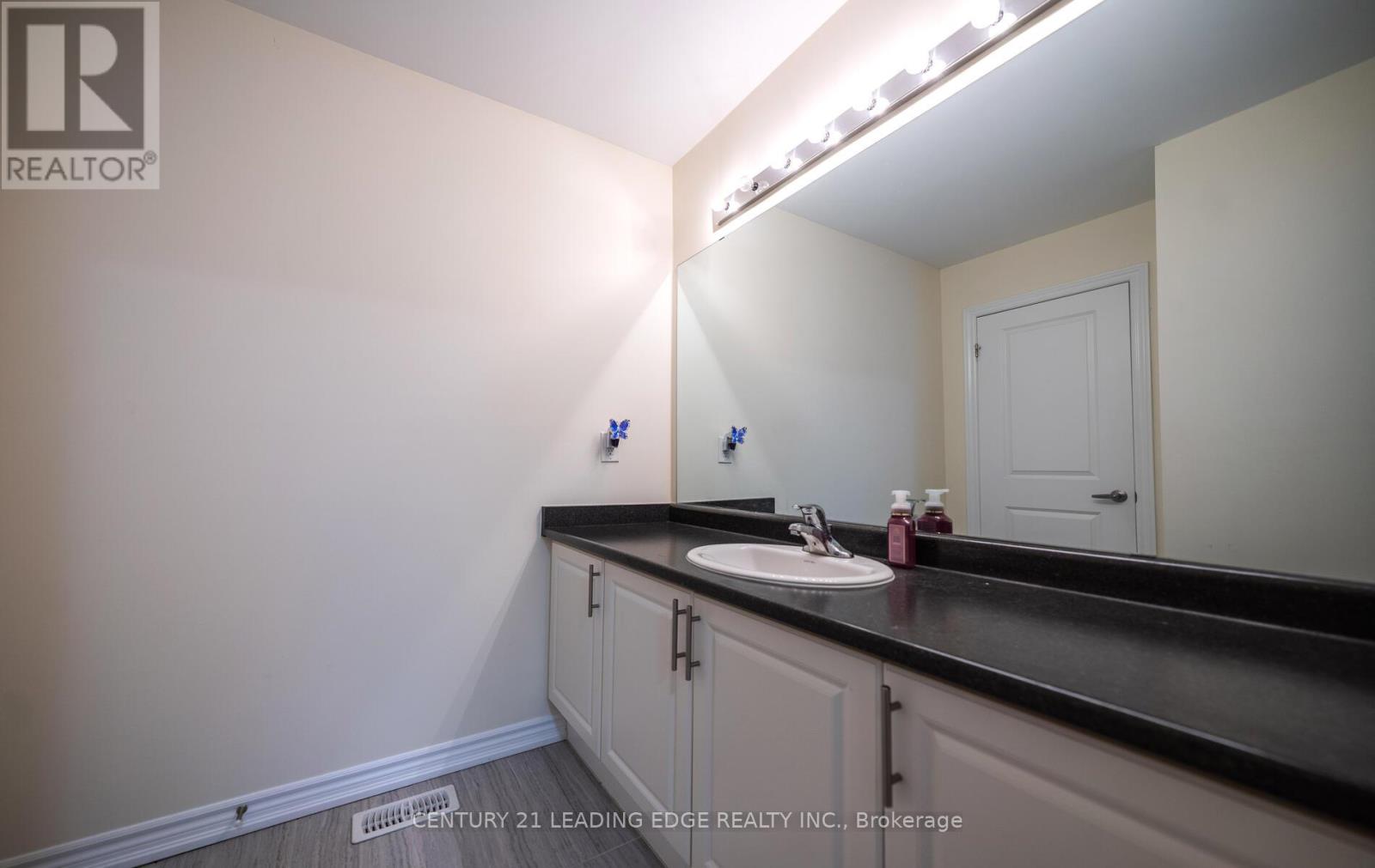164 Allegra Drive, Wasaga Beach, Ontario  L9Z 0H6 - Photo 24 - S13437458