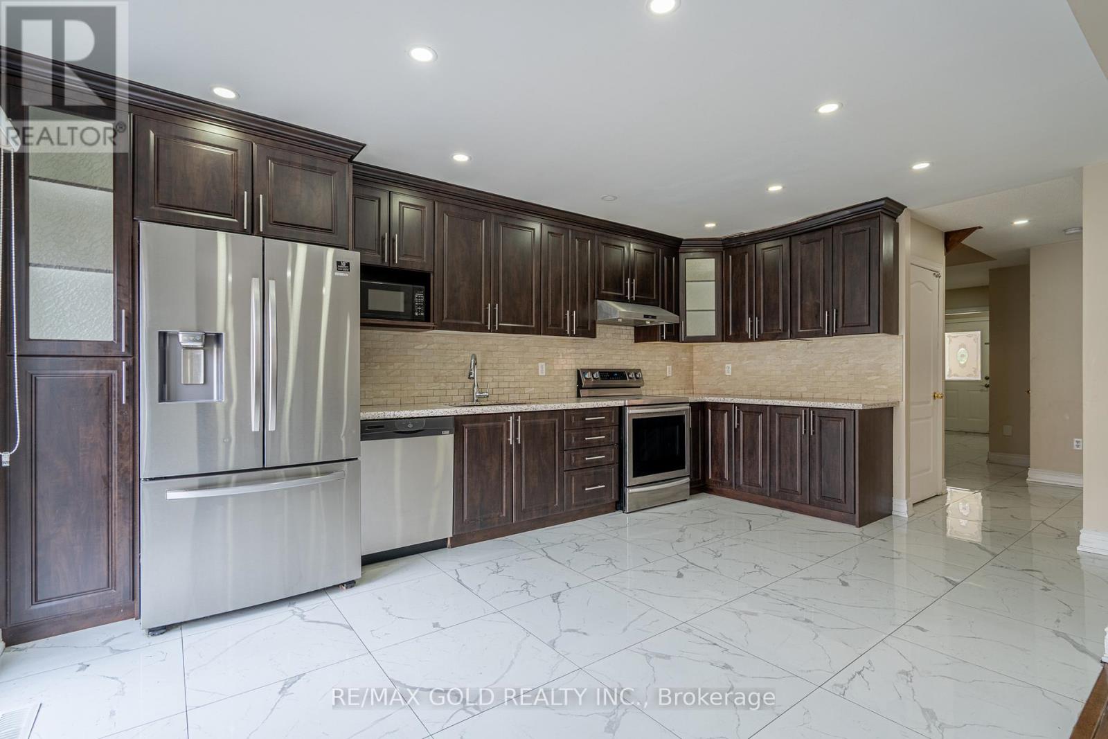 25 Golden Eagle Road, Brampton, Ontario L6R 1Z4 - Photo 13 - W13421160