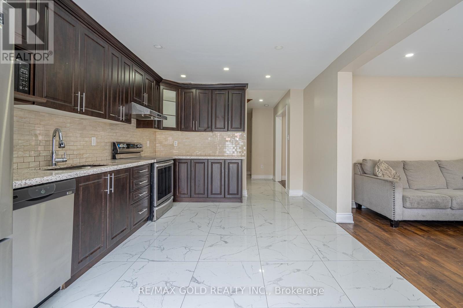 25 Golden Eagle Road, Brampton, Ontario L6R 1Z4 - Photo 15 - W13421160