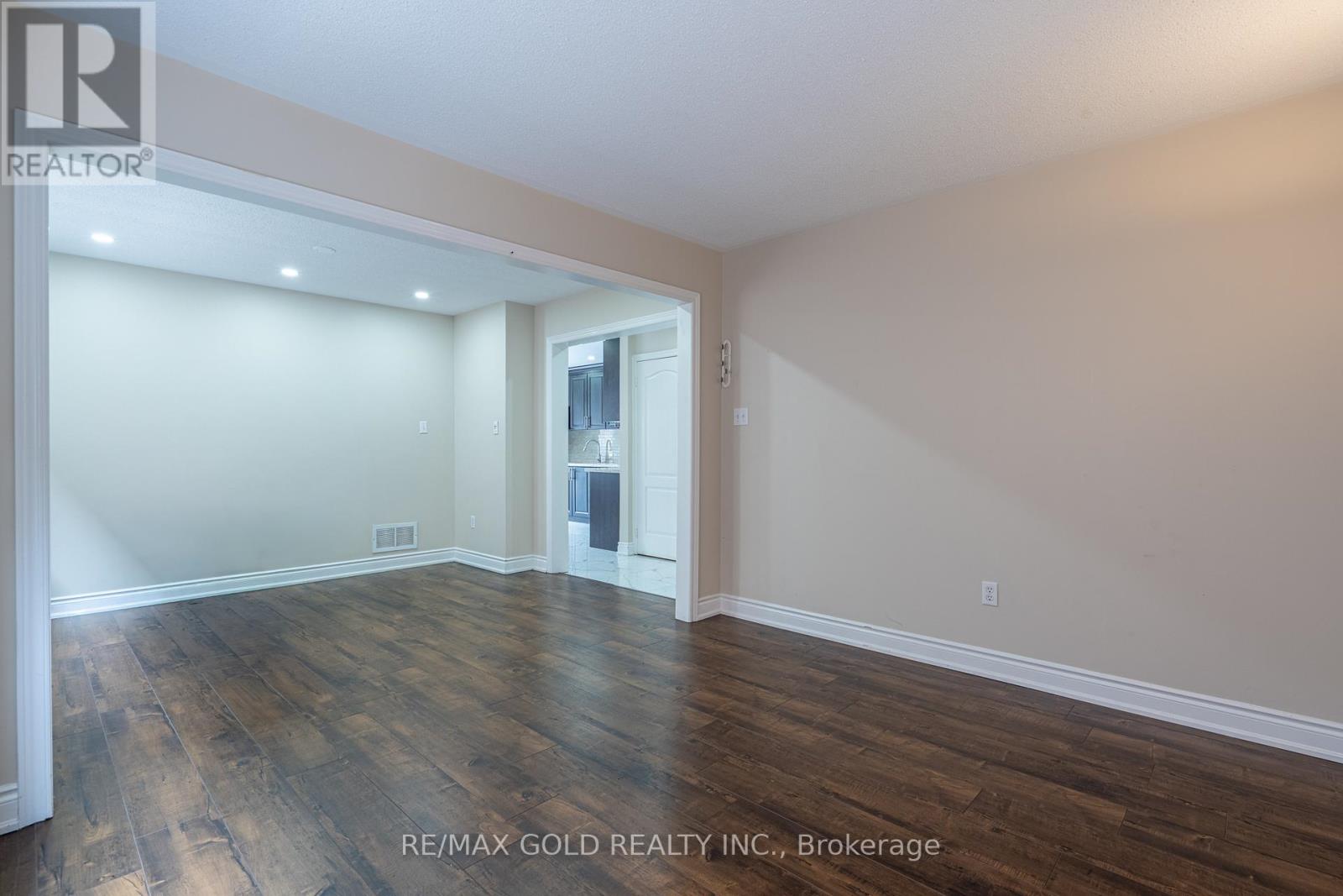 25 Golden Eagle Road, Brampton, Ontario L6R 1Z4 - Photo 7 - W13421160